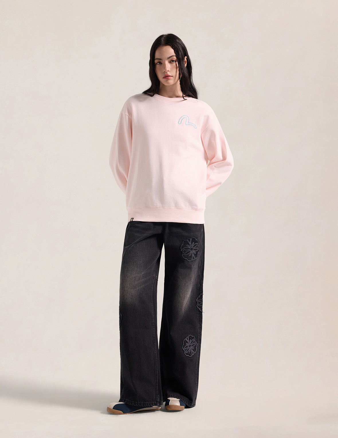 Maneki-neko Embroidered Sweatshirt