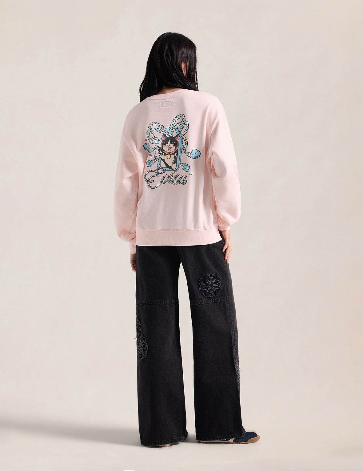 Maneki-neko Embroidered Sweatshirt