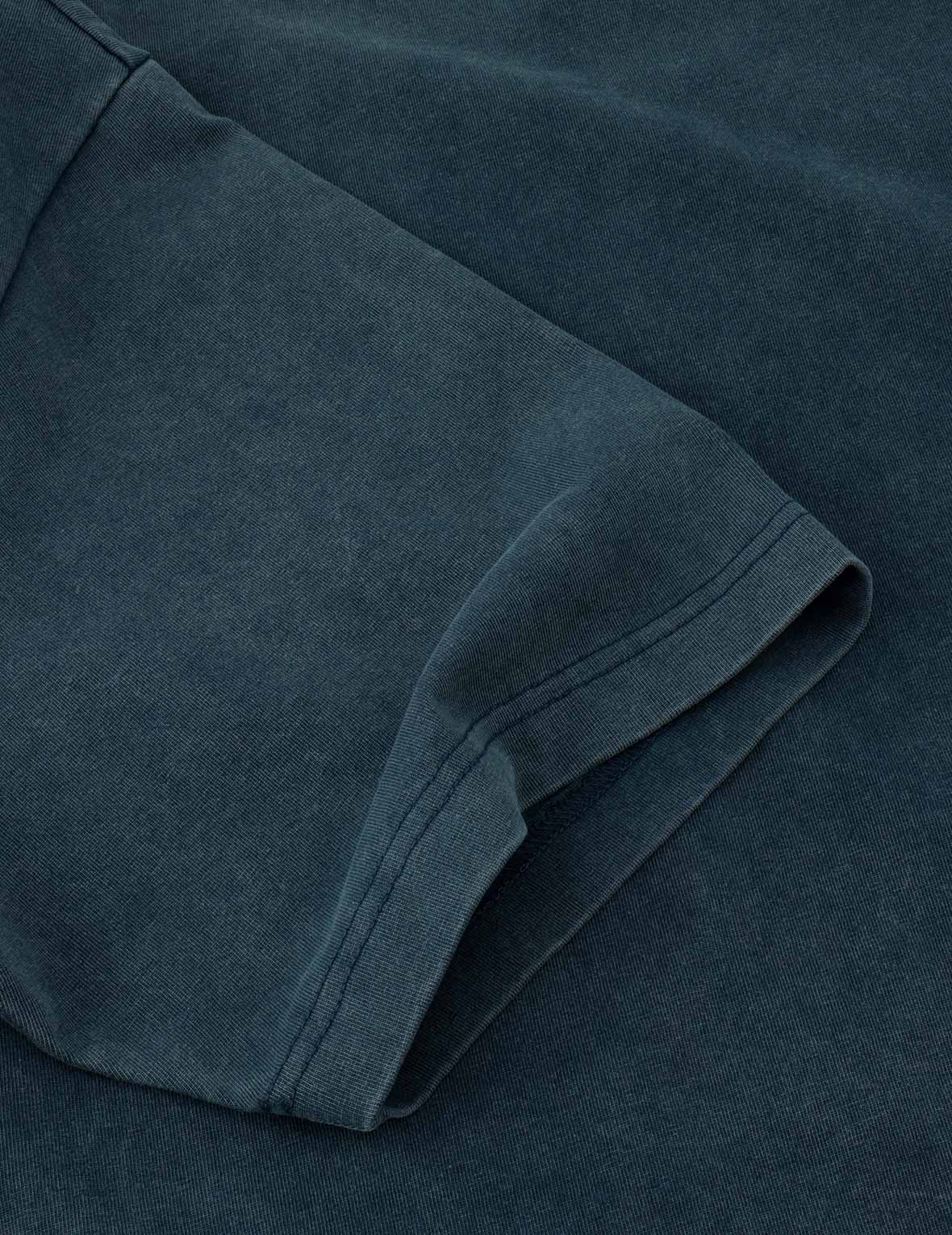 Bold Seagull T-Shirt