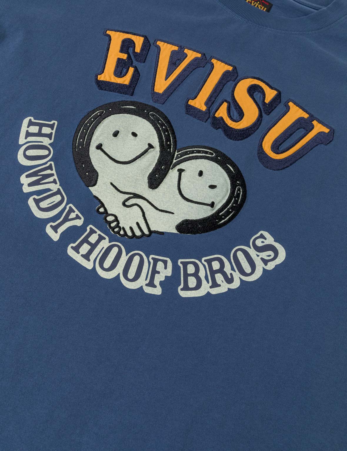 Smiling-heart Seagull-horseshoes Embroidery T-shirt