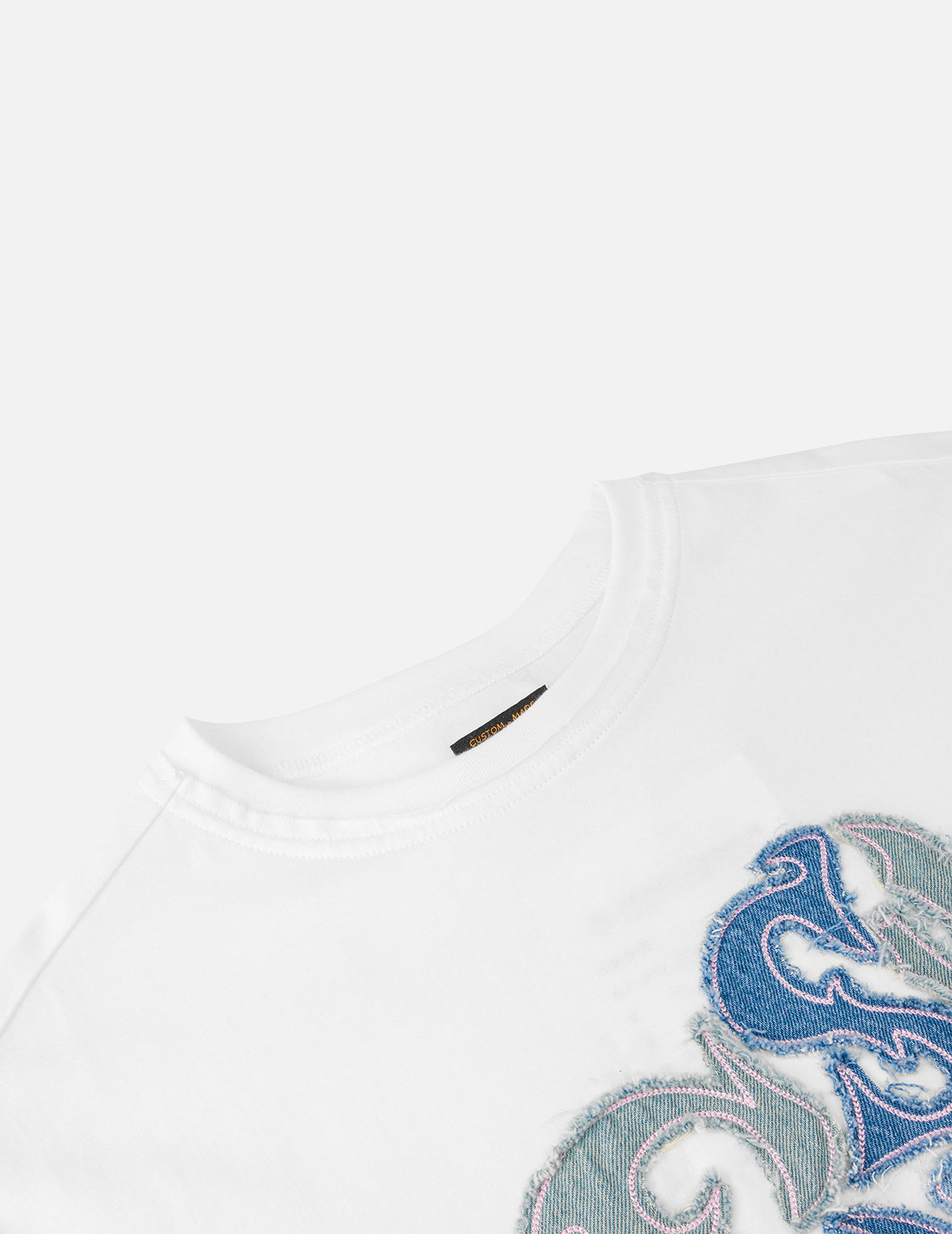 心型牛仔貼布刺繡 T恤