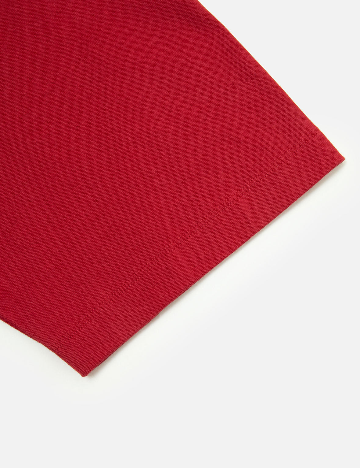 多重印花與多重口袋寬版休閒T恤