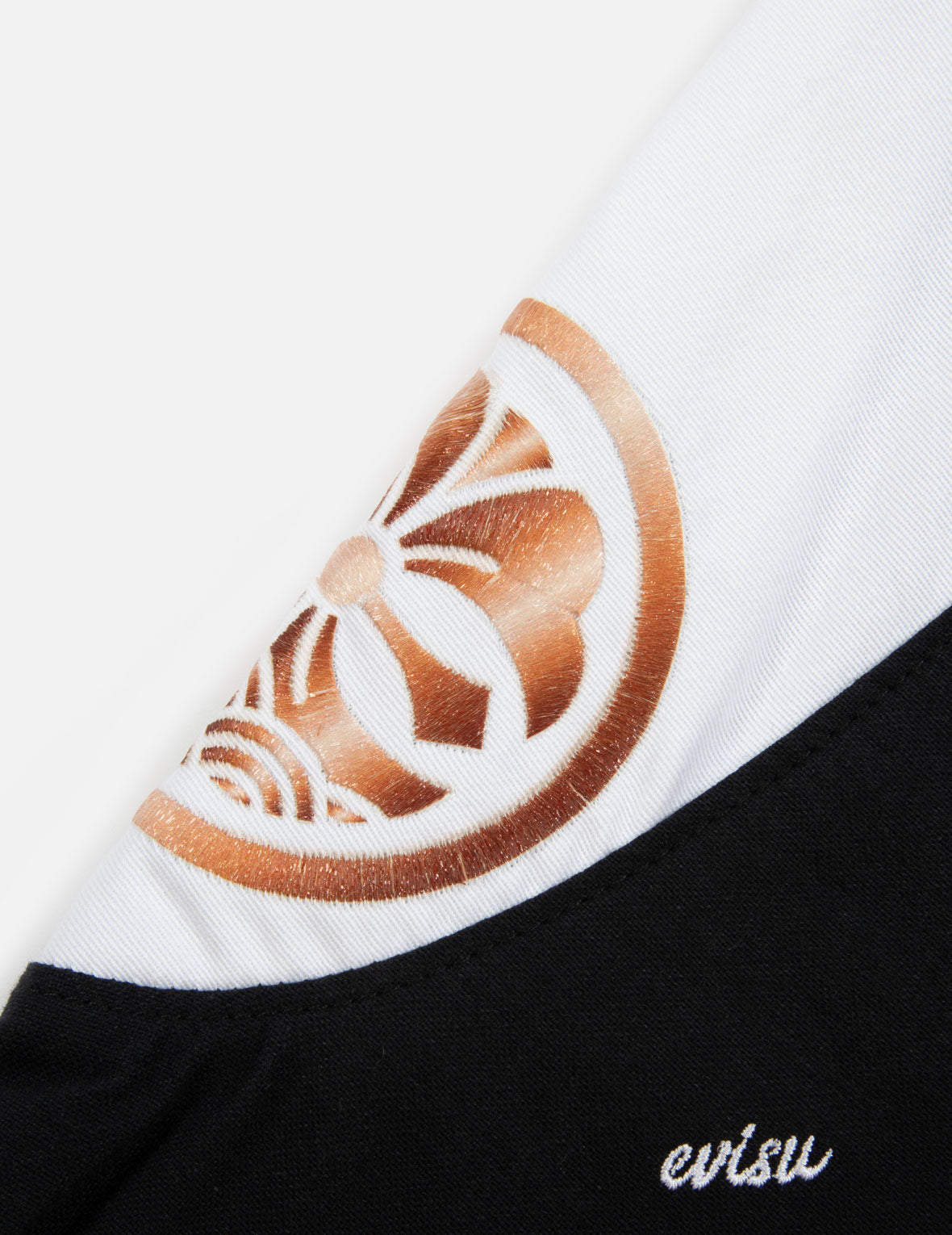 雄鷹及Logo滿地刺繡襯衫