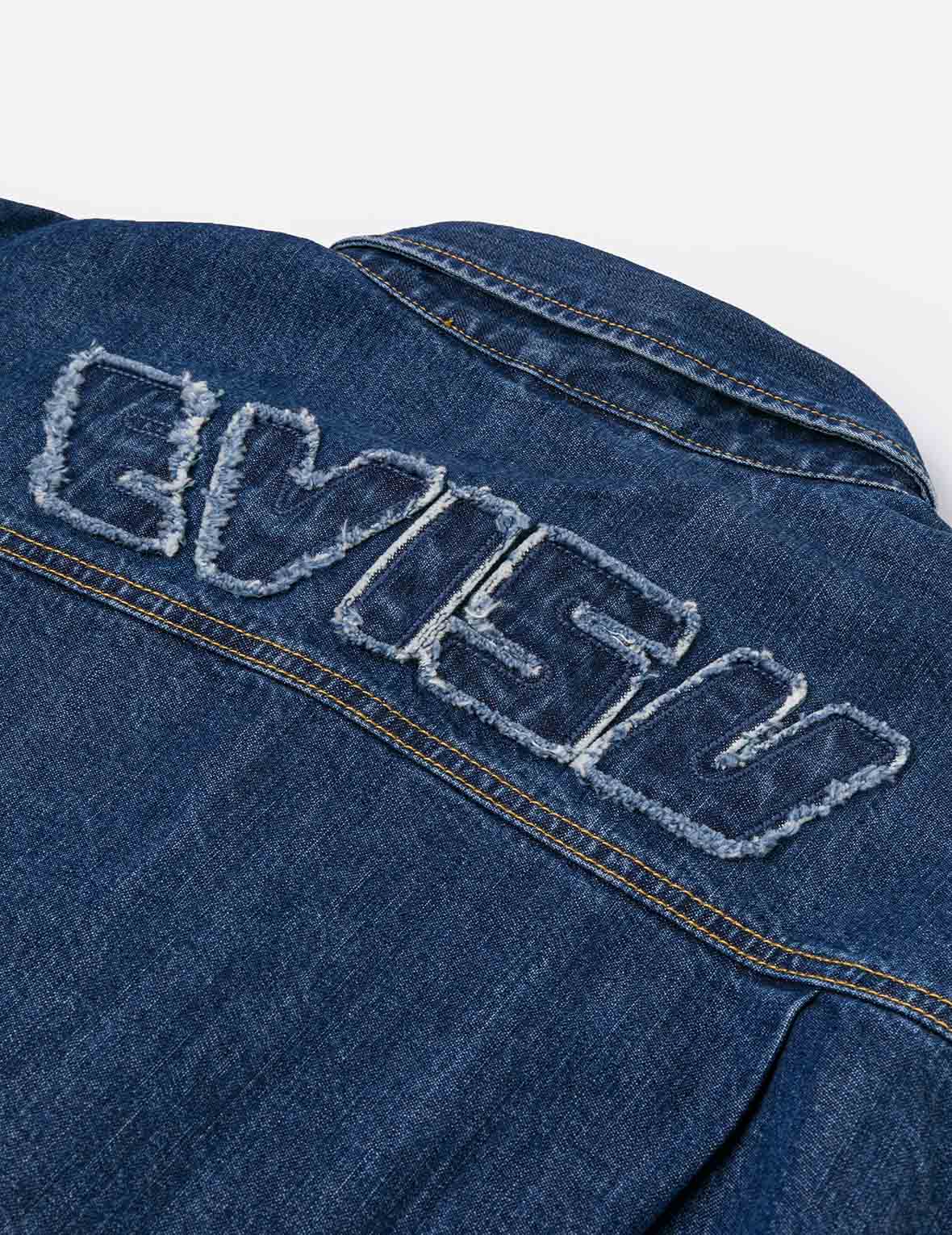 破損商標布貼刺繡寬版休閒牛仔襯衣