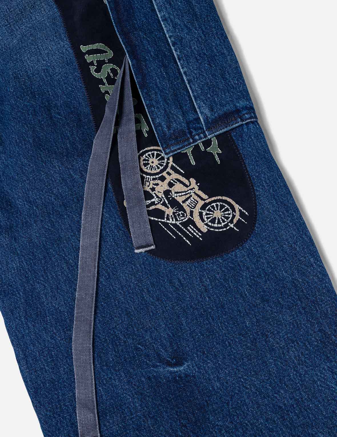 洗水大M刺繡闊腿工裝牛仔褲