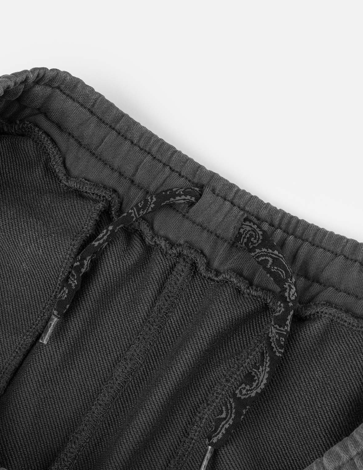 EVISUKURO E Embroidery Distressed Loose Fit Sweatpants