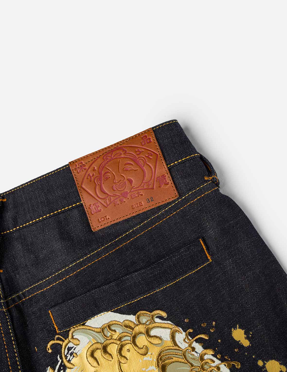 Handbrush Daicock Print with Wave Embroidery  Relax Fit Jeans