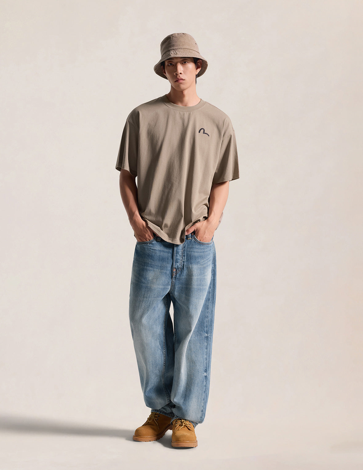 Small Seagull Embroidery T-shirt