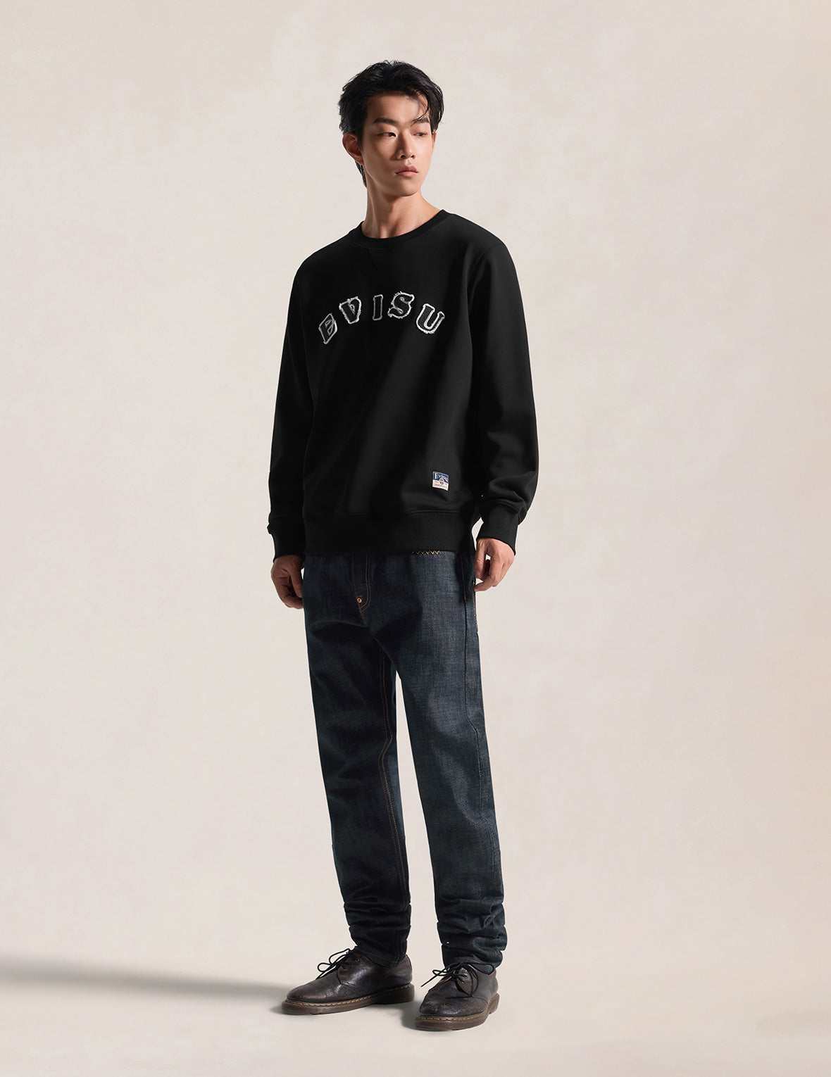 Multi-Pocket Brocade Embroidered Taper Jeans #2017