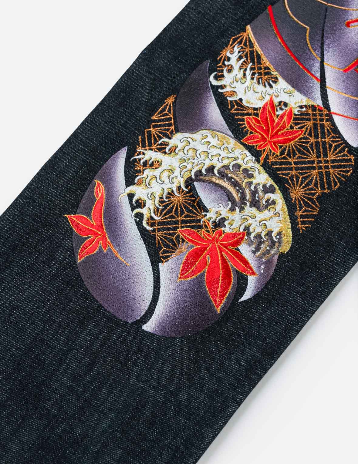 Autumn Embroidered Daicock Taper Jeans #2017