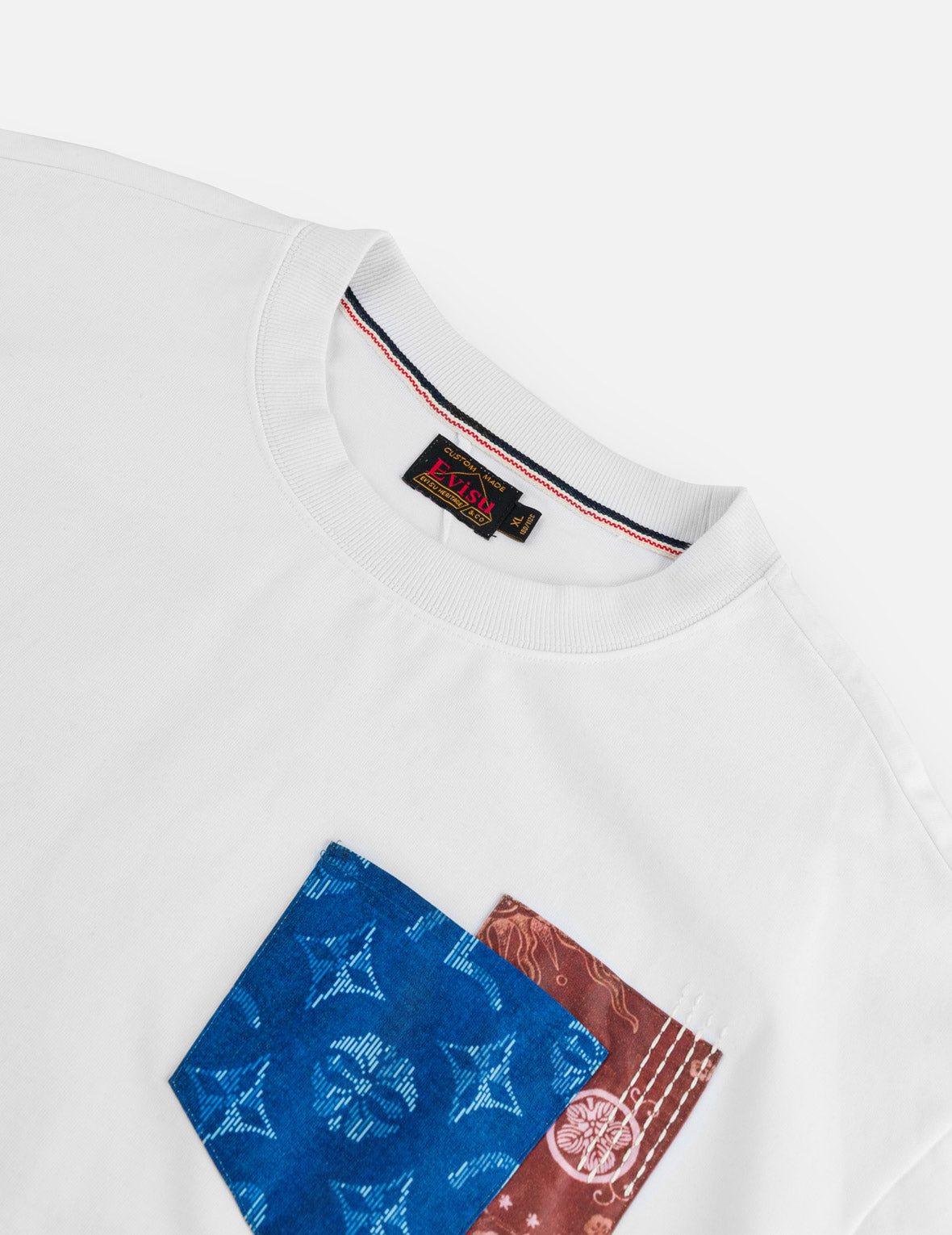前後多口袋刺繡T恤