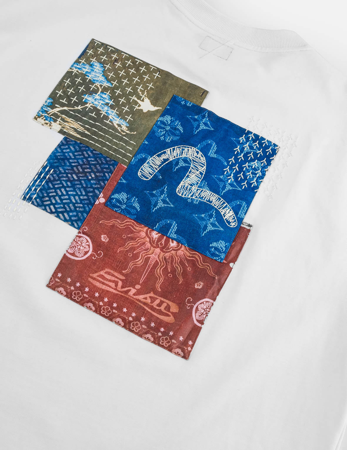 前後多口袋刺繡T恤