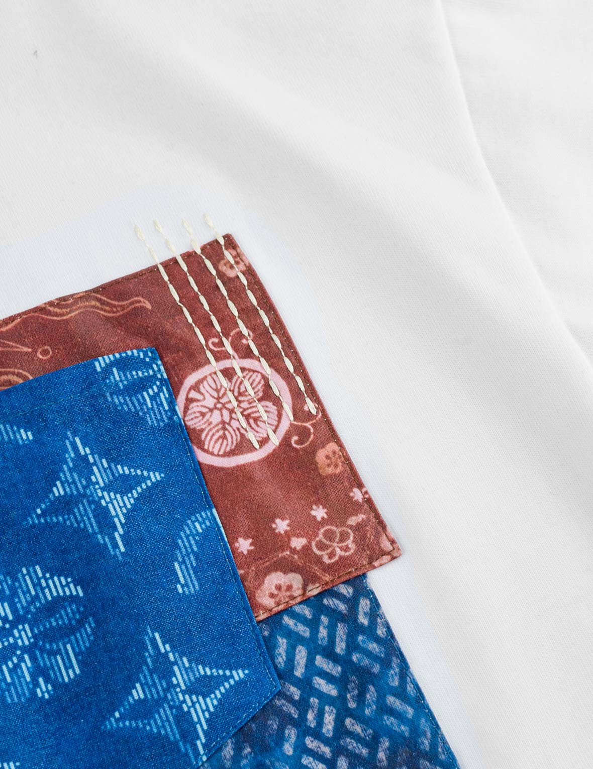 前後多口袋刺繡T恤