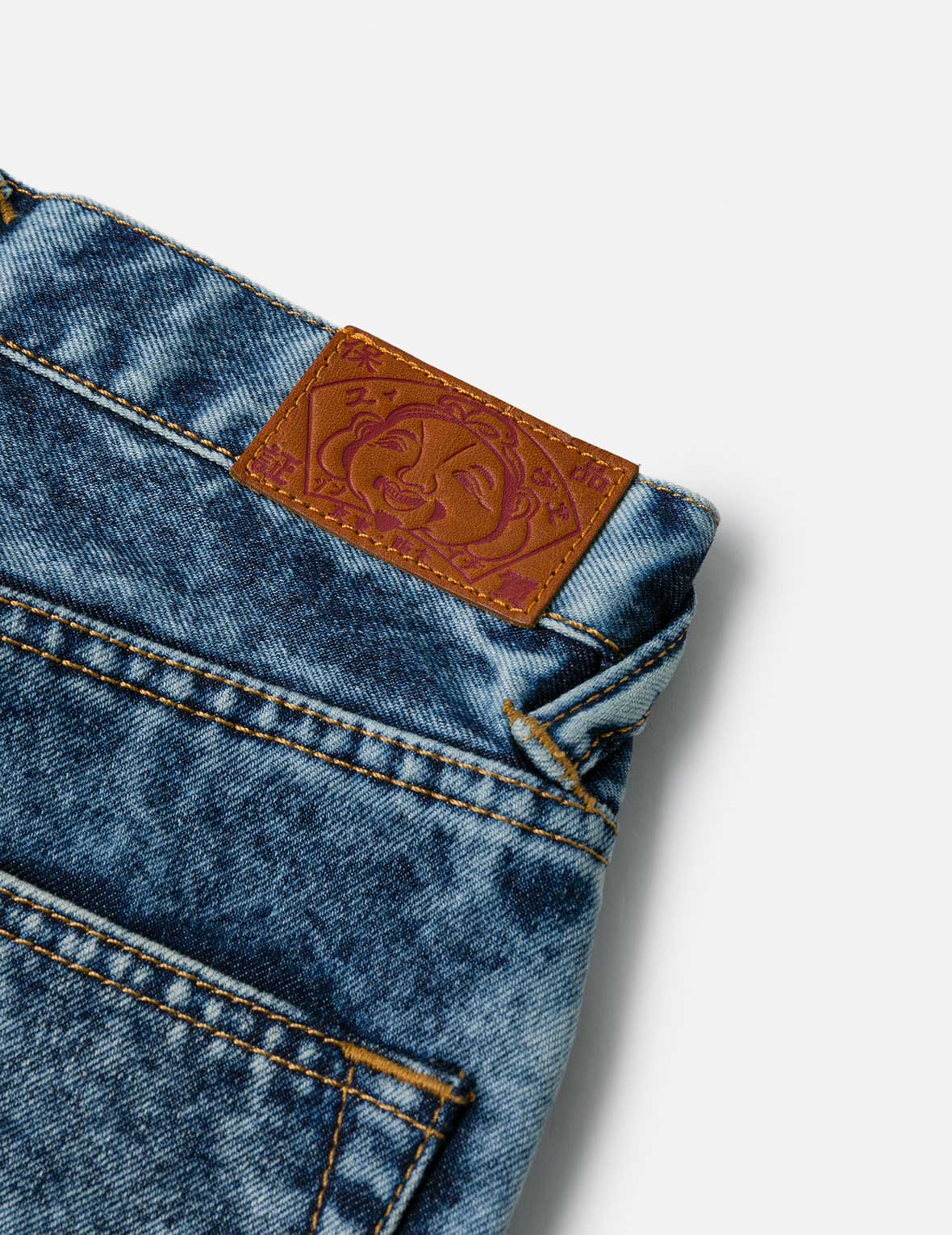 海鷗刺繡時尚版型燒花牛仔褲