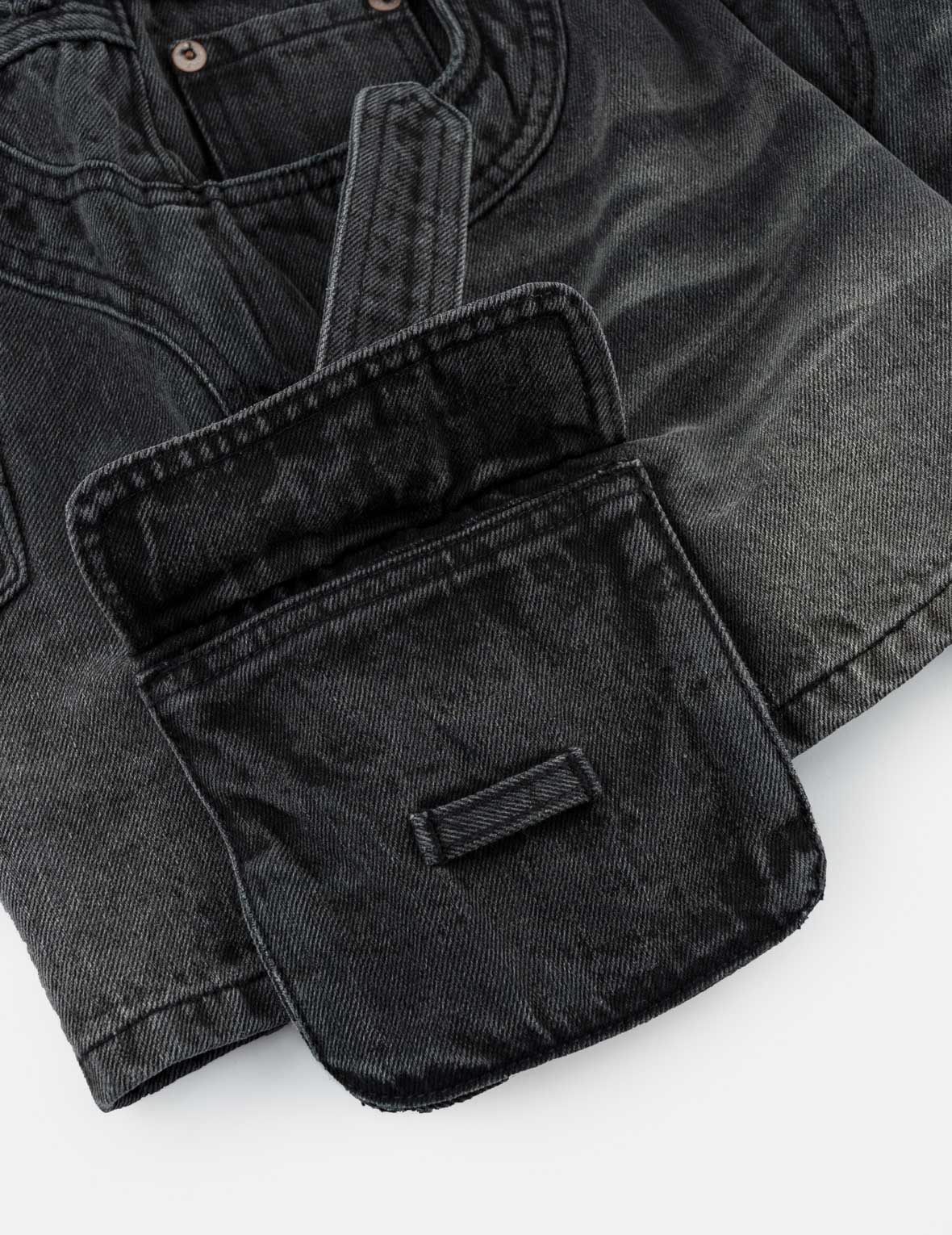 Cargo Pocket Denim Shorts