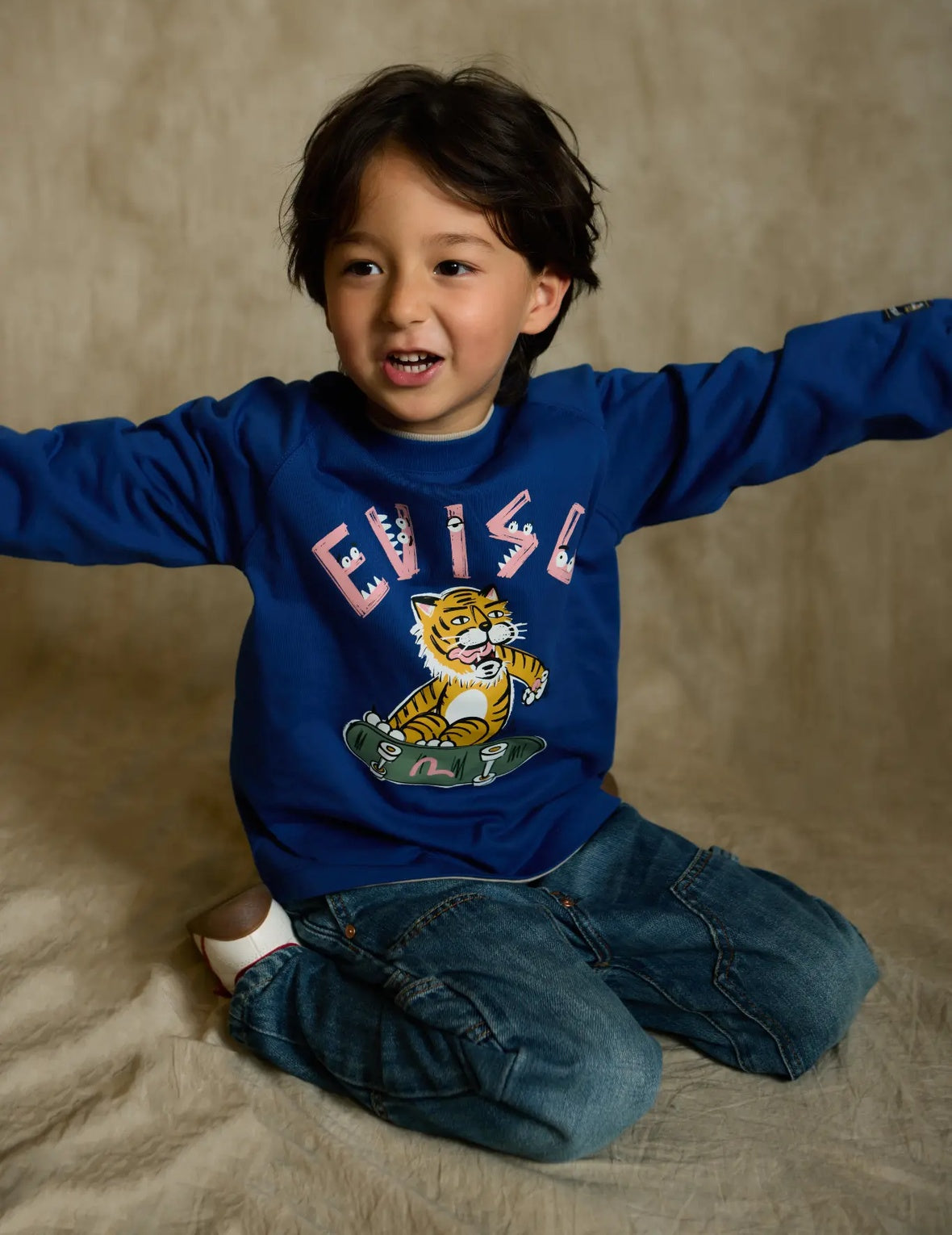Tiger Skateboard Long-Sleeve T-Shirt