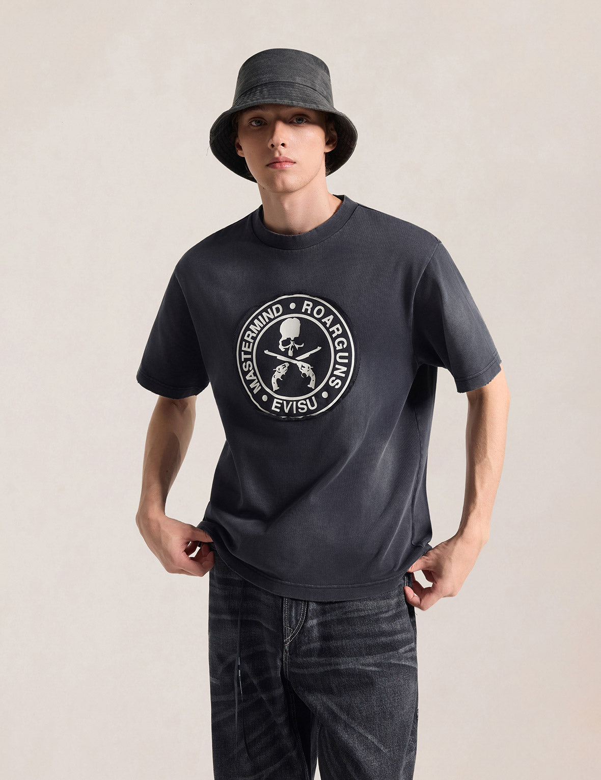 EVISU x mastermind JAPAN x roarguns Frayed Appliqué Daicock T-Shirt