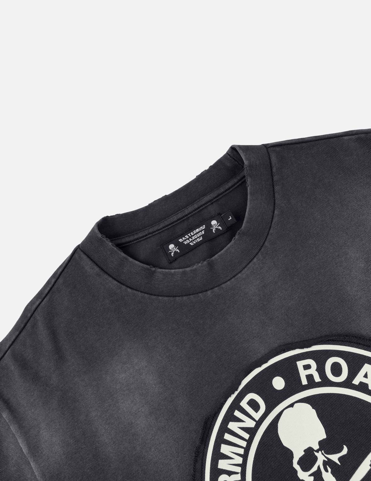 EVISU x mastermind JAPAN x roarguns Frayed Appliqué Daicock T-Shirt