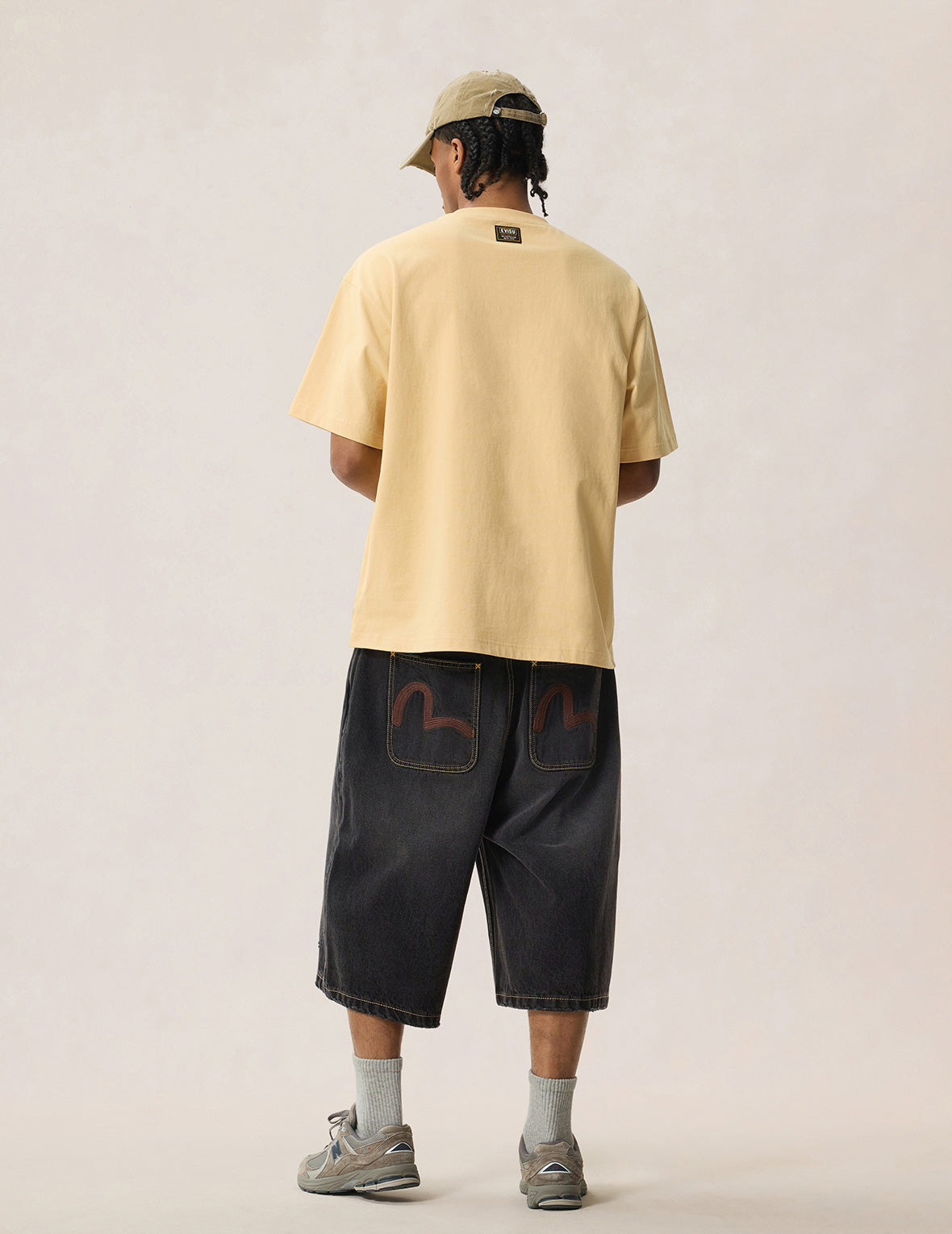Decentralized Logo and Embossed Seagull T-shirt