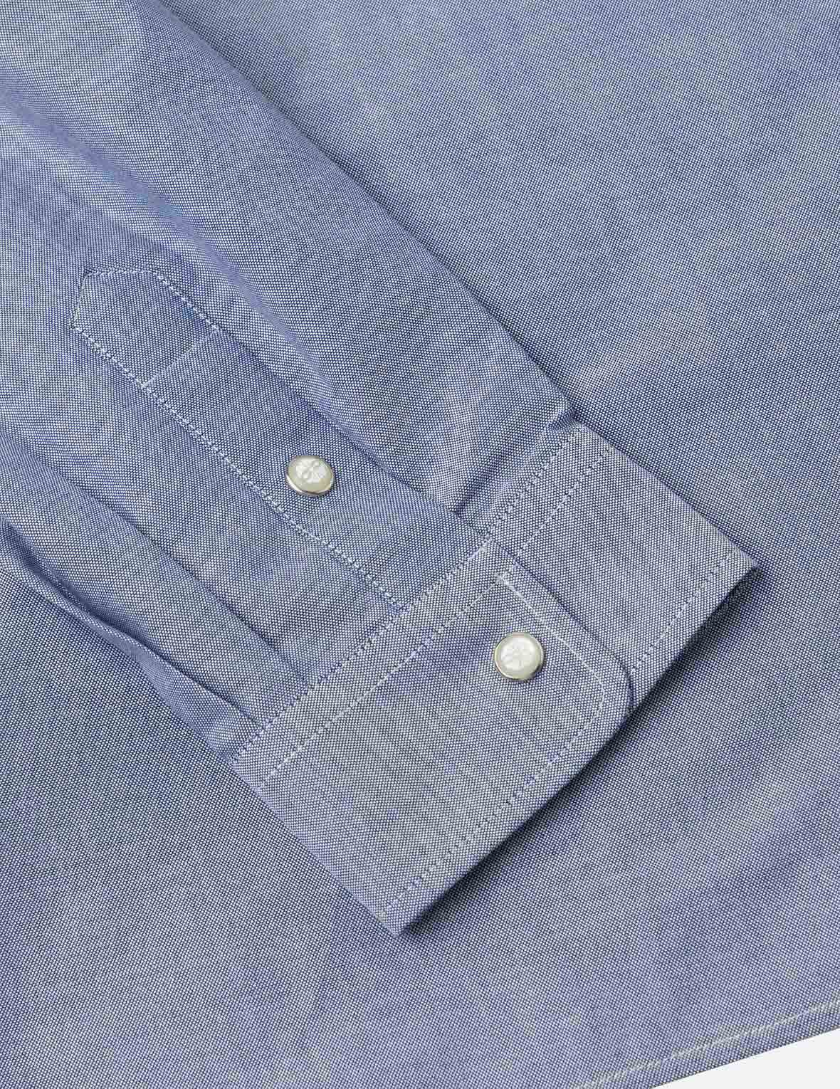 半家花刺繡和印花寬版休閒長袖襯衫