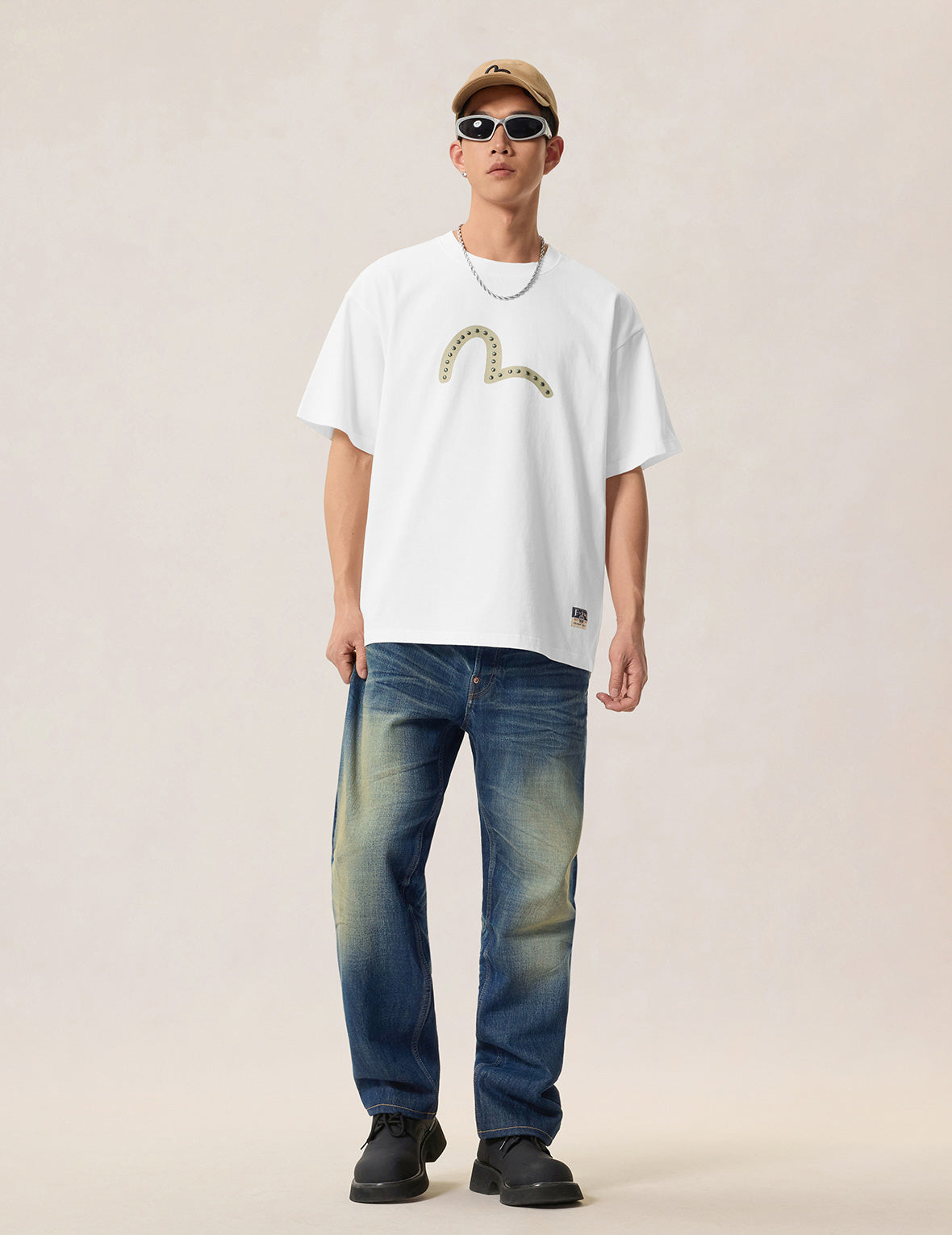 Dark Tone Washed Embroidery Jeans #2020