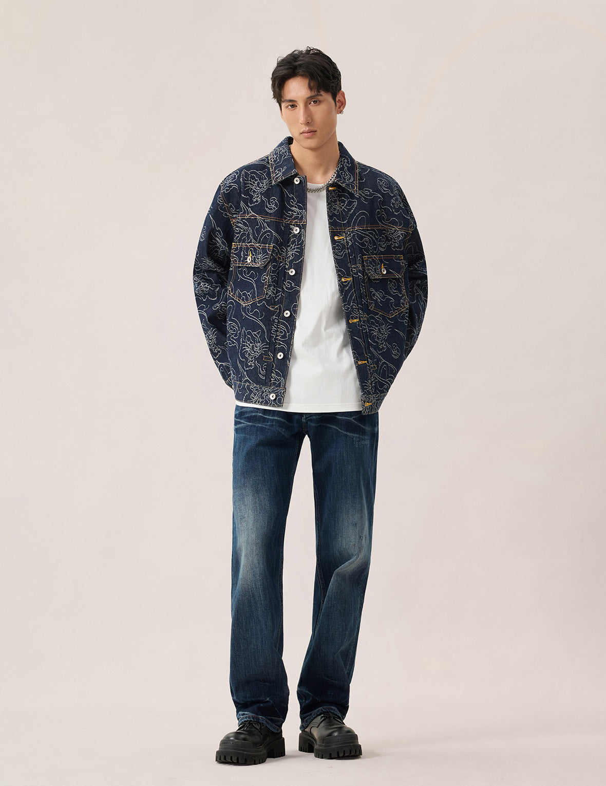 Seagull Embroidery Multi-pockets Jeans #2020