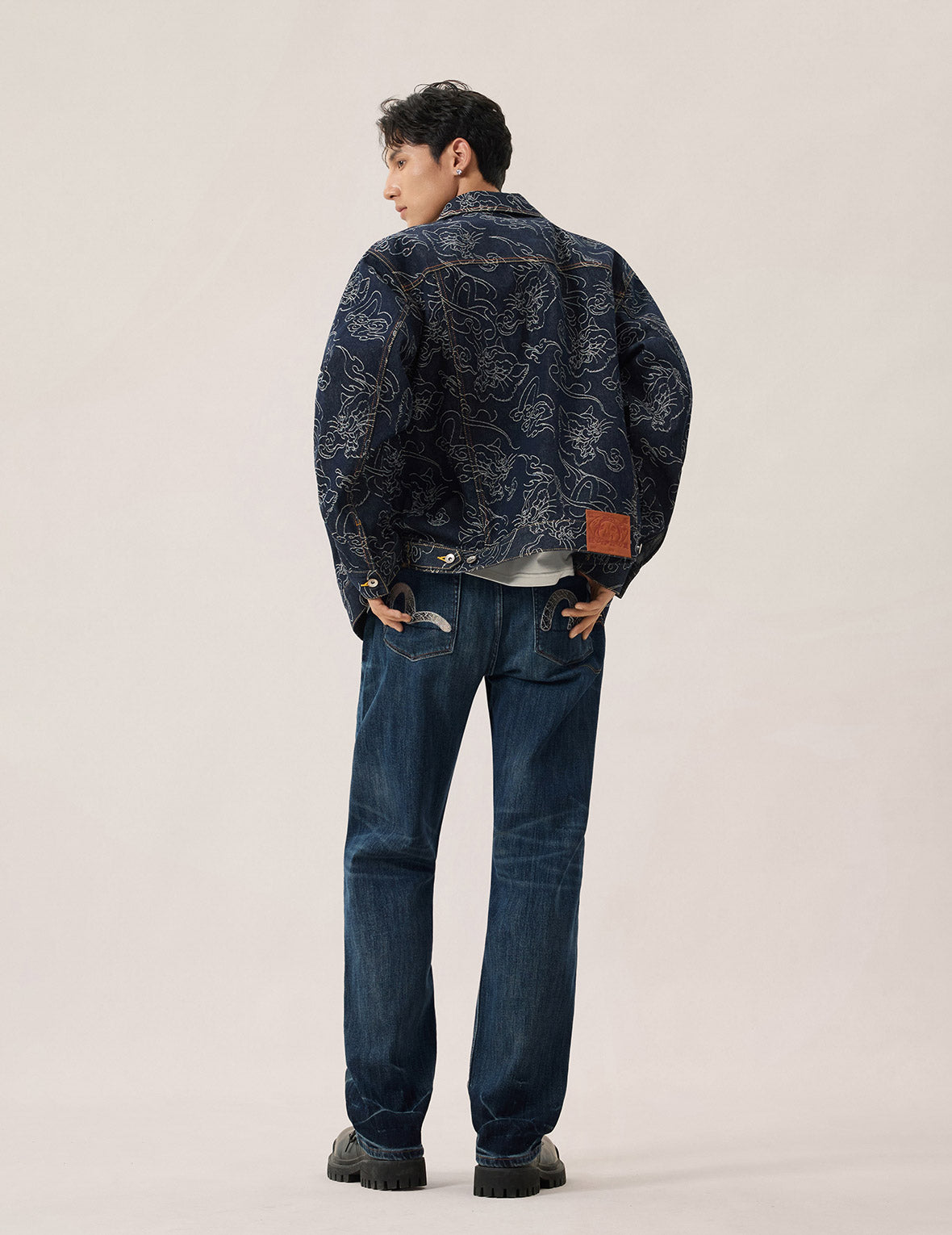 Seagull Embroidery Multi-pockets Jeans #2020