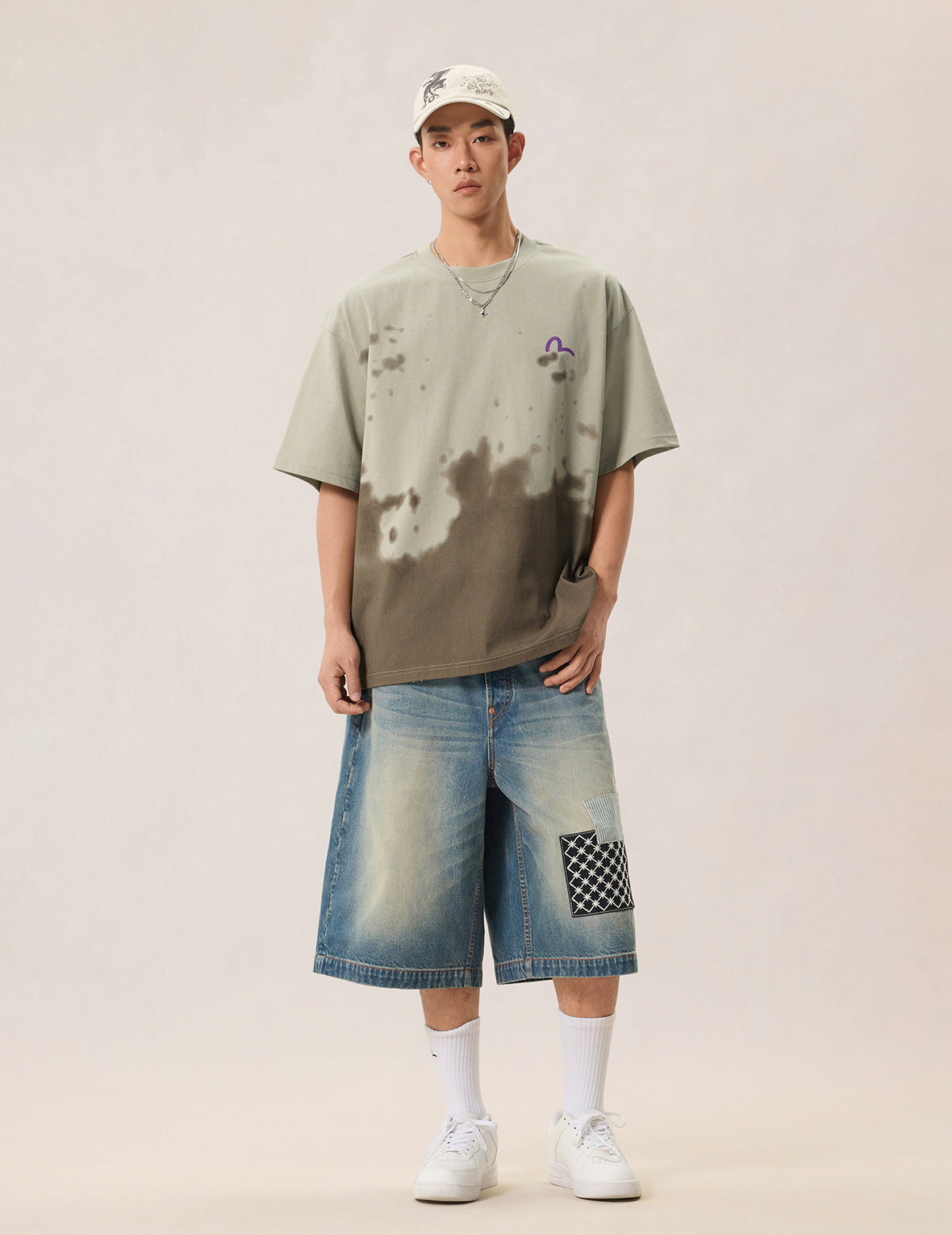 Baby Angel and Graffiti Print Dip-Dye T-shirt