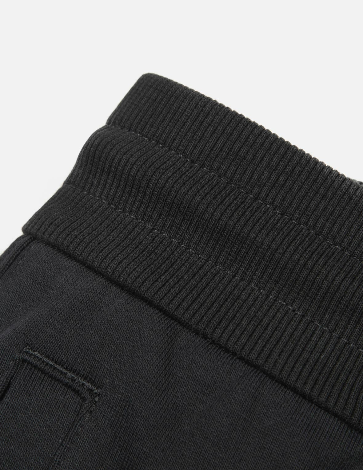 海鷗刺繡與商標織錦貼布常規版型運動褲