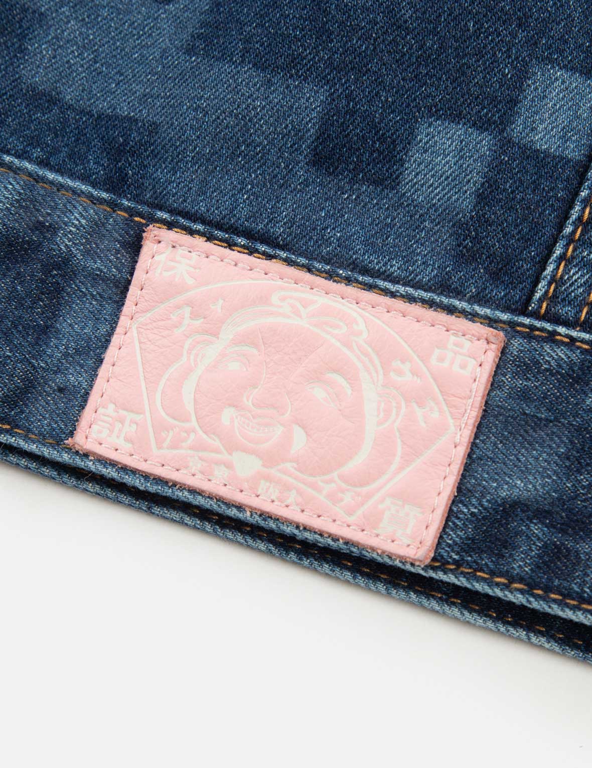 像素海鷗刺繡與印花刺繡超寬版牛仔外套