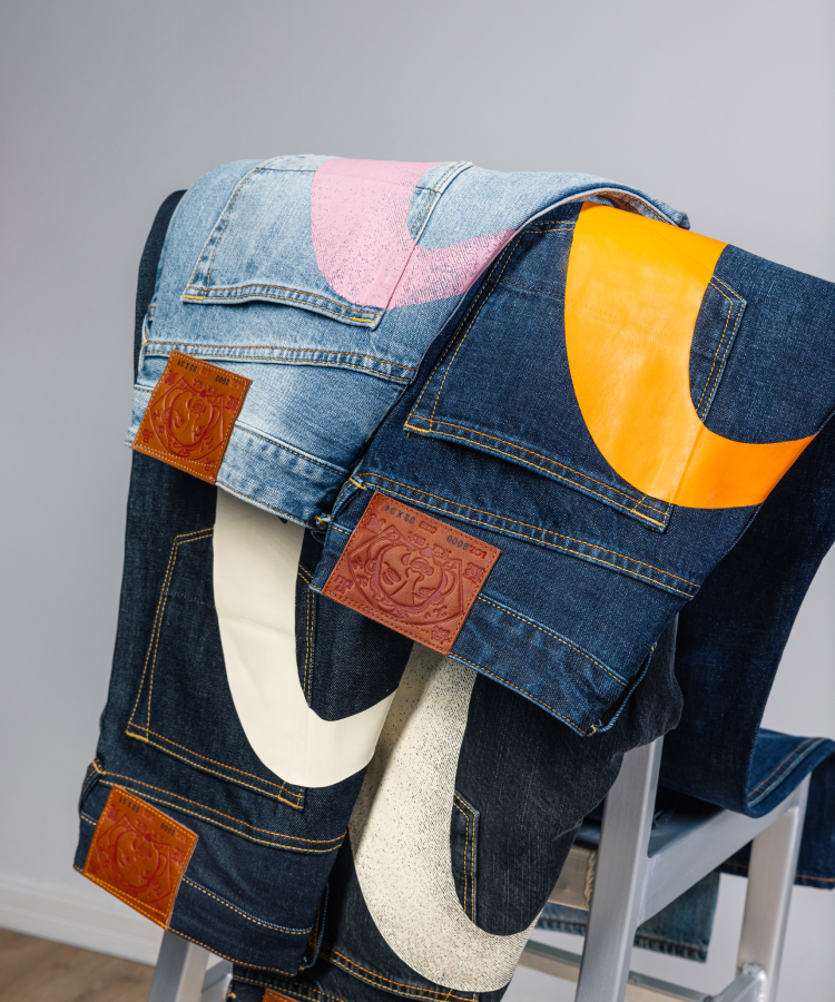 EVISU SIGNATURE COLLECTION